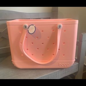 BOGG Bag- Size Large- Peachy Color! New with Tags!